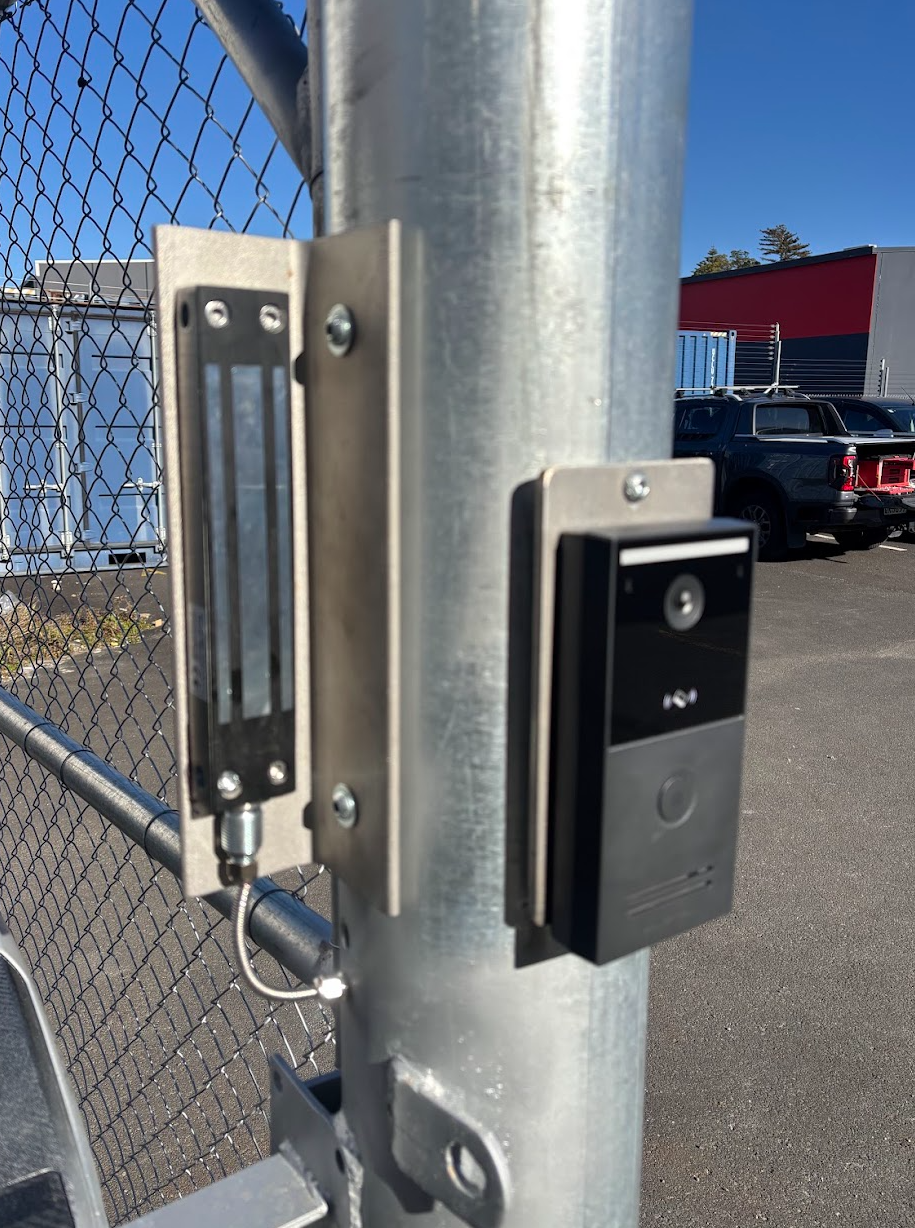 Gate intercom and electric lock installation